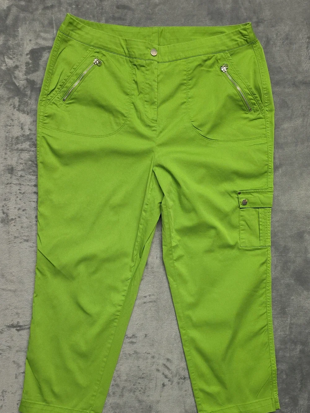 Chico's Bright Lime Green Cargo Capri Pants Sz 2(lg)